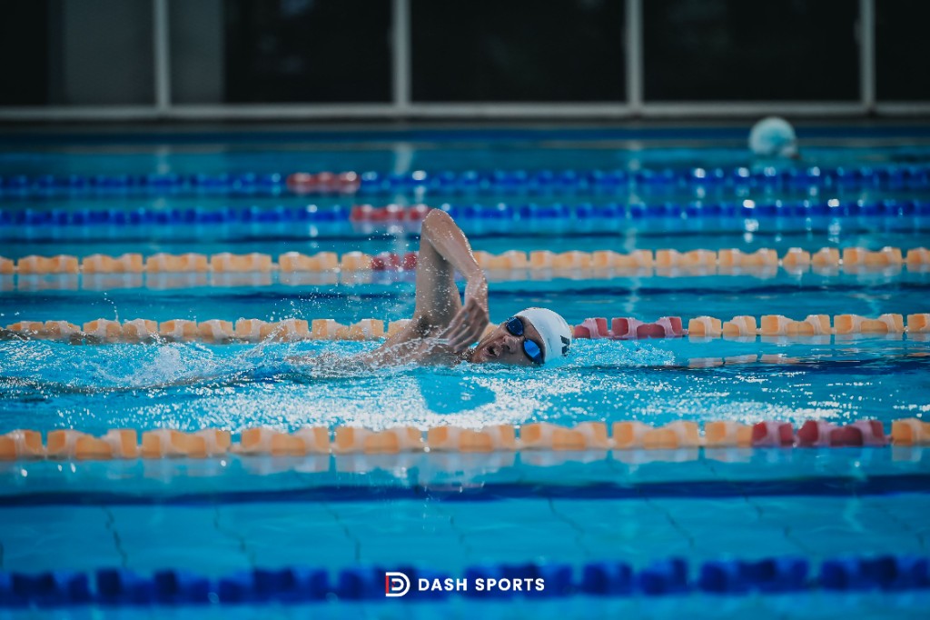 Swimming competition
